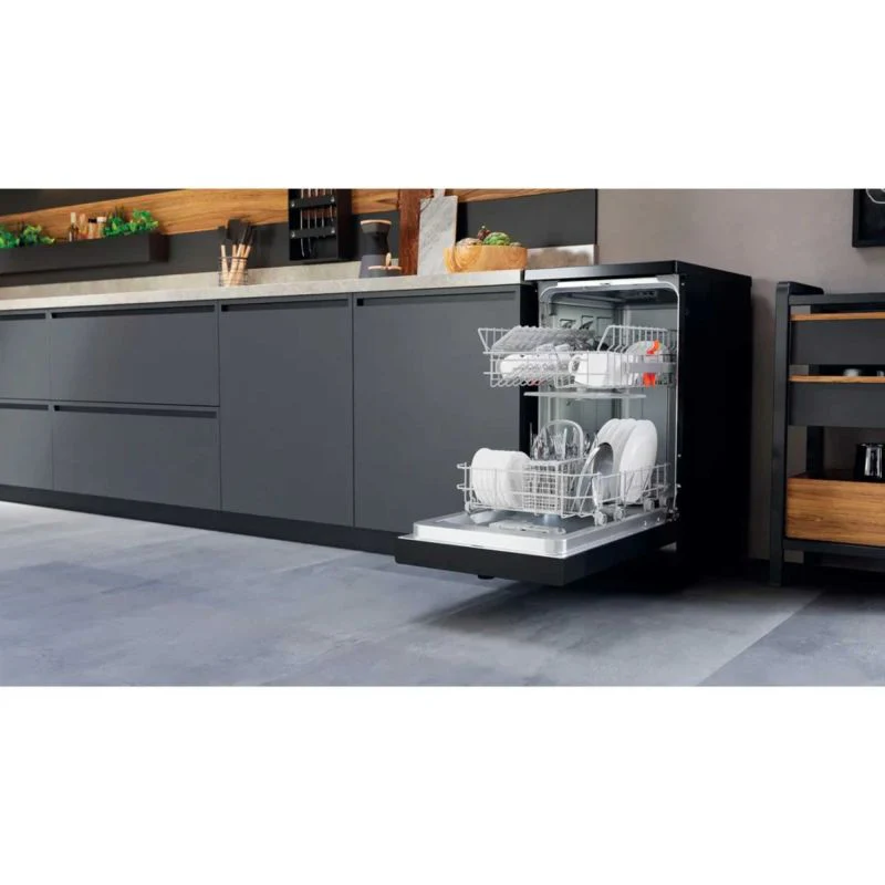 Hotpoint HF9E 1B19 B UK - Black Freestanding Dishwasher - F energy - Image 4
