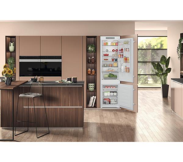 Hotpoint HTC20 T322 UK - White 70/30 - Sliding Hinge - Tall Integrated Frost Free Fridge Freezer - E energy - Image 8